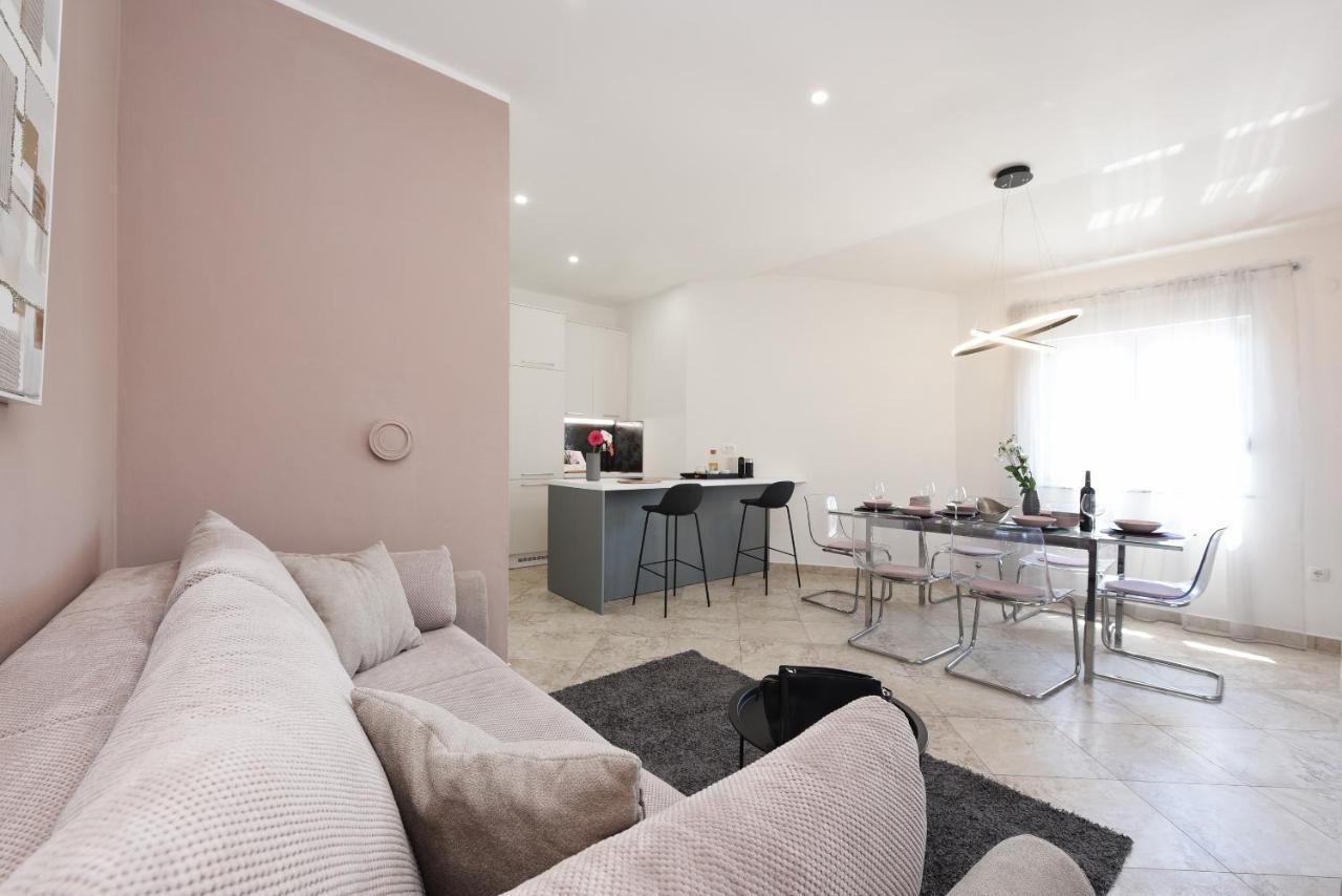 Malako Family Apartments Seline Eksteriør bilde