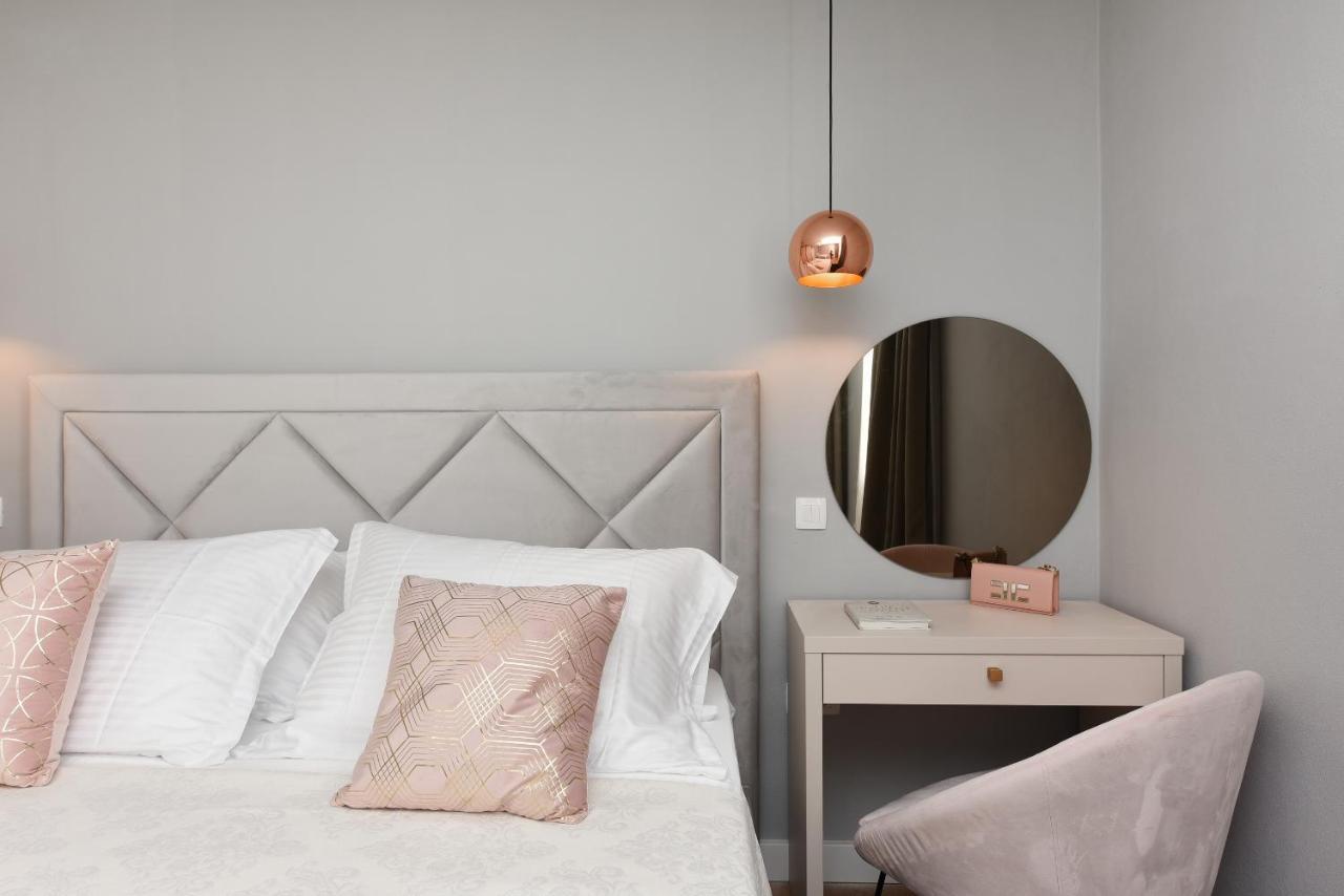 Malako Family Apartments Seline Eksteriør bilde