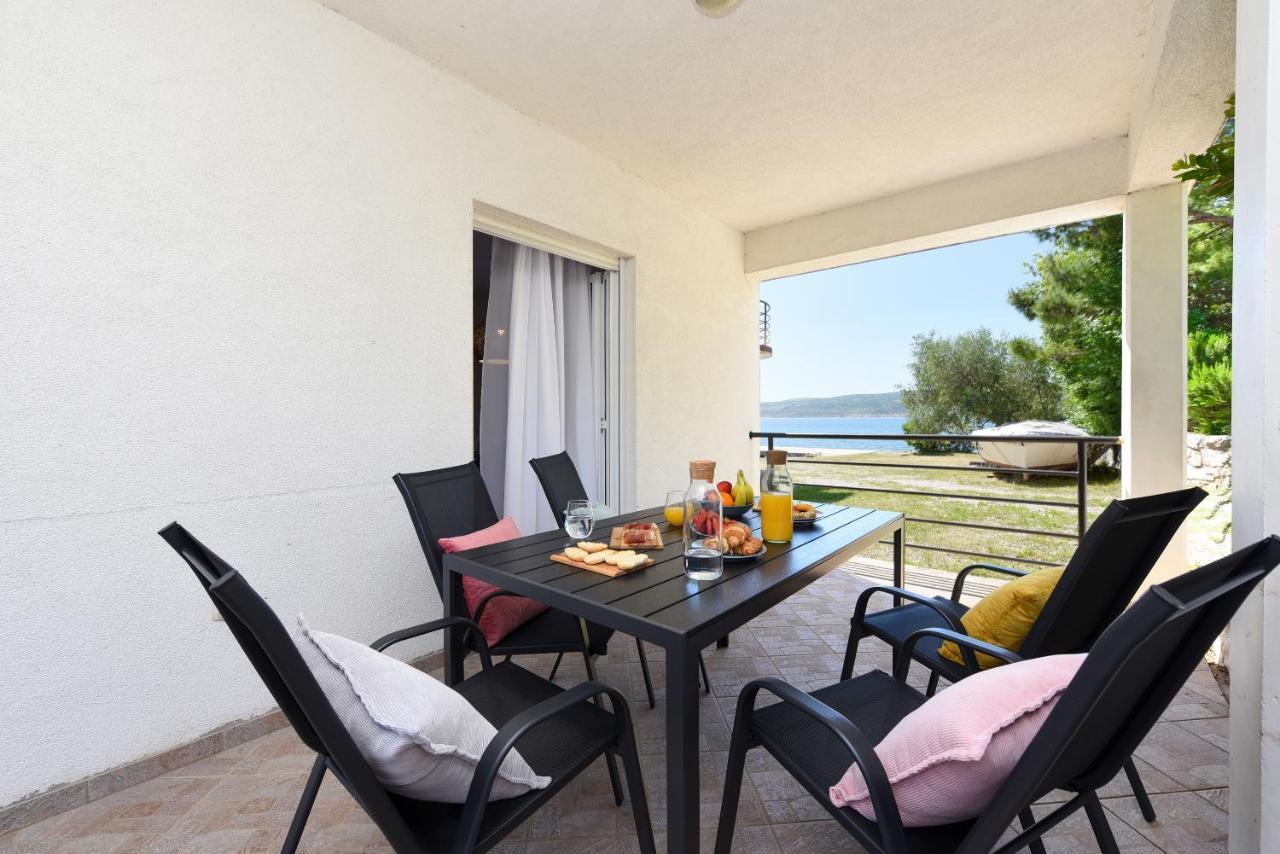 Malako Family Apartments Seline Eksteriør bilde