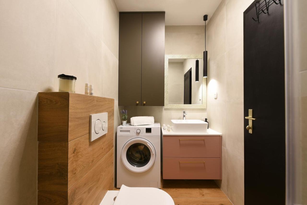 Malako Family Apartments Seline Eksteriør bilde