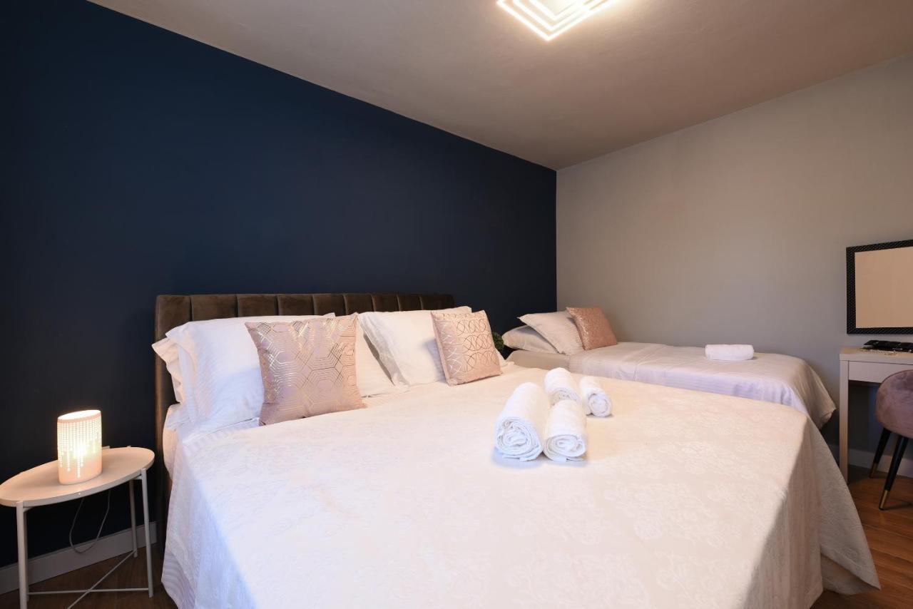 Malako Family Apartments Seline Eksteriør bilde