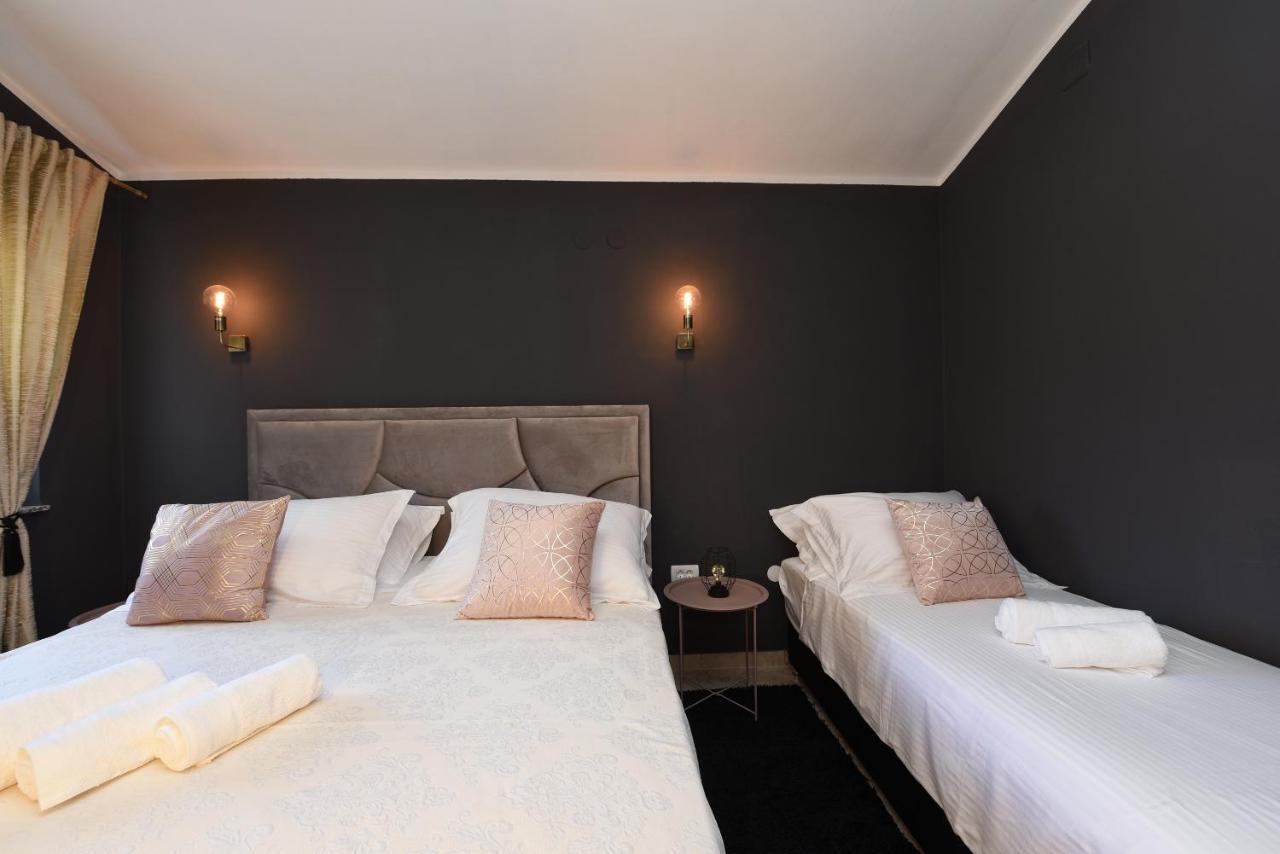 Malako Family Apartments Seline Eksteriør bilde
